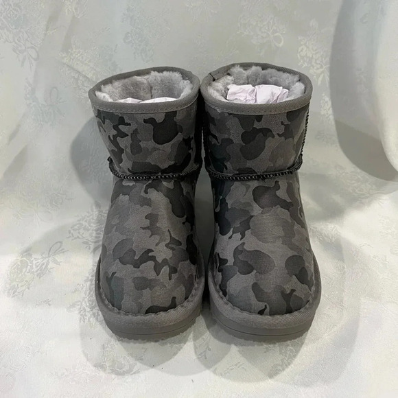 Balabala Faux Ugg Style Boots Grey Camo Fall Winter  Eur 27 NEW - Picture 1 of 8